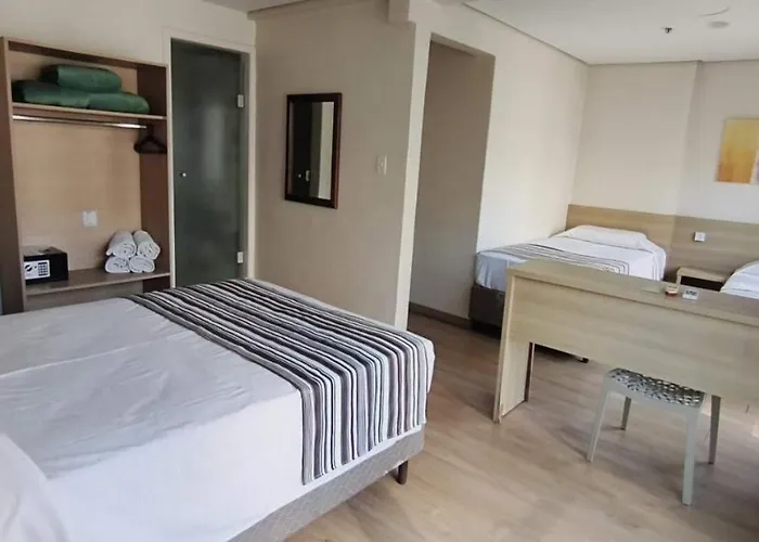Hotel Dan Express - Proximo Ao Complexo Santa Casa E Araujo Viana 3*