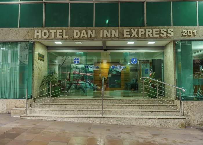 Hotel Dan Express By Nacional - Proximo Ao Complexo Santa Casa E Araujo Viana 3*